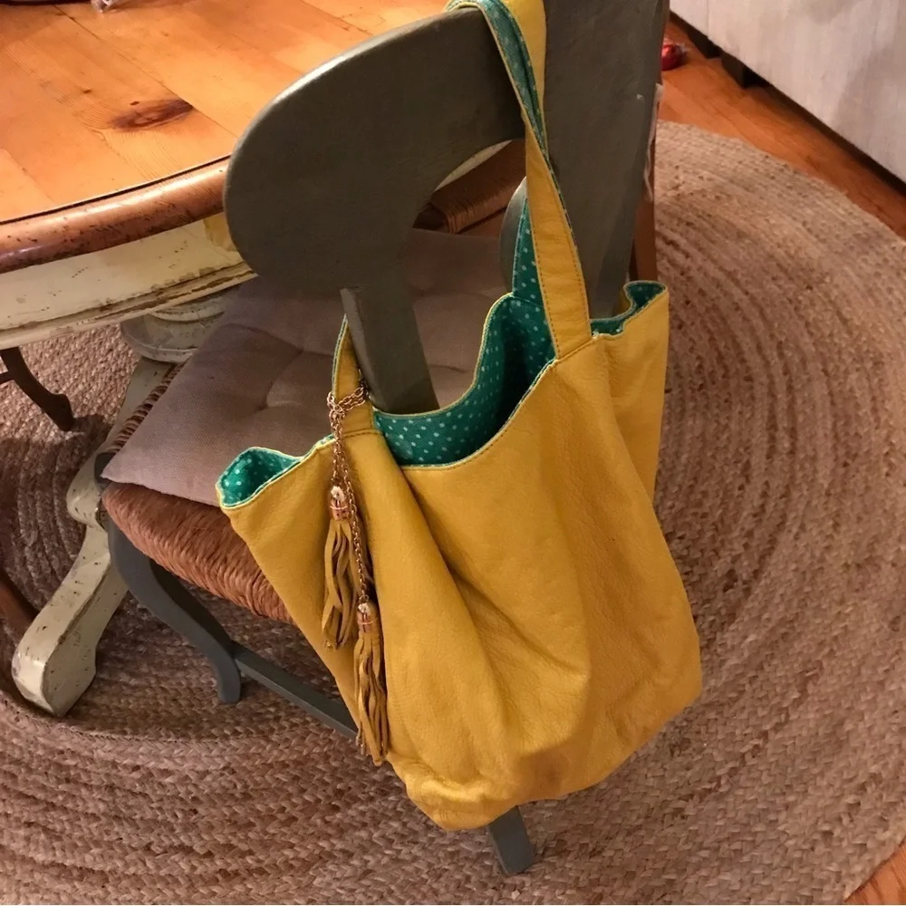 ❌❌NOT FOR SALE❌❌▪️deux lux Unique Yellow Hobo Bag
